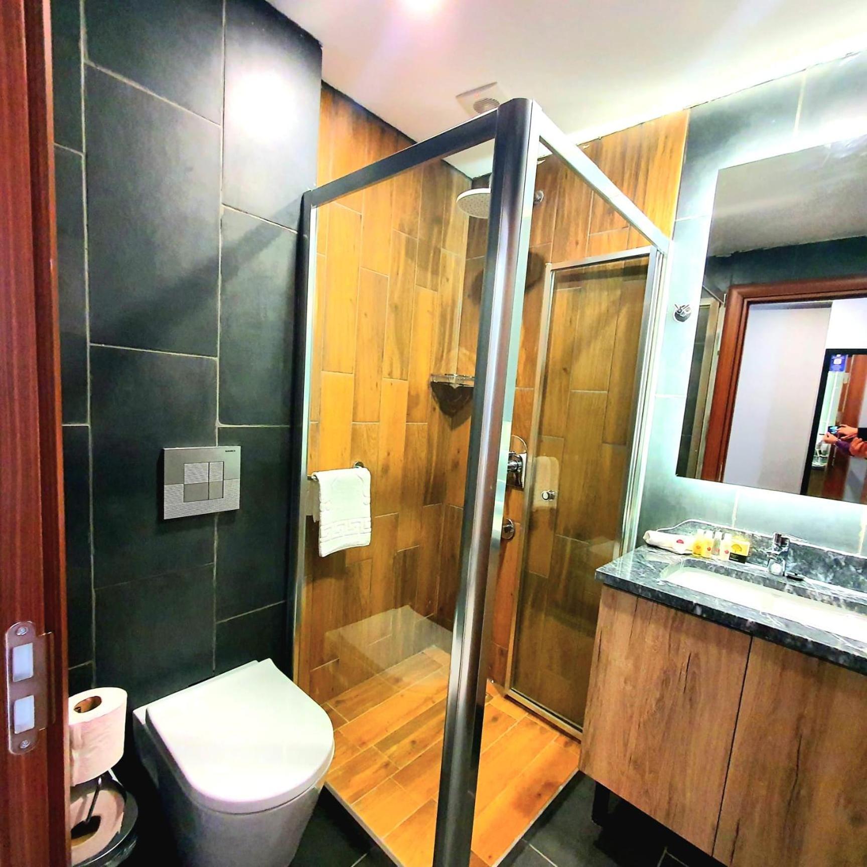 Center Inn Hotel Maltepe Истанбул Екстериор снимка